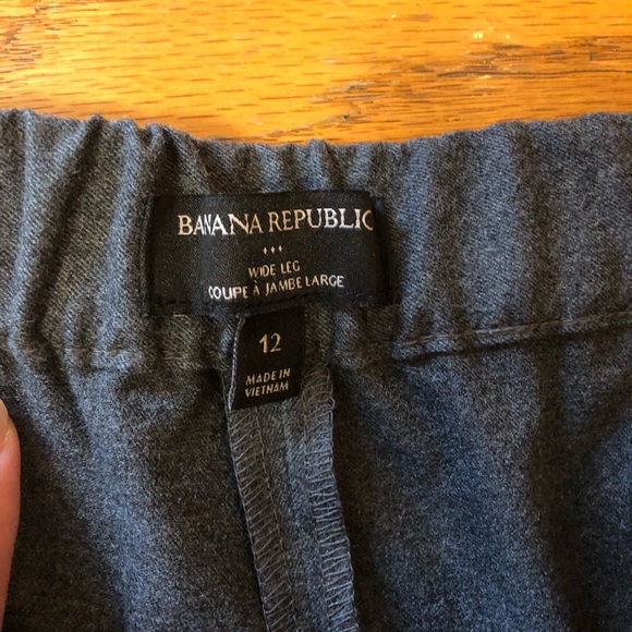 Banana Republic wide leg trouser in charcoal grey - Picture 4 of 5